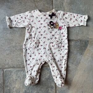 RARE Classic Pooh Disney Baby Girl Onesie NB Storybook Floral Vintage Cottage